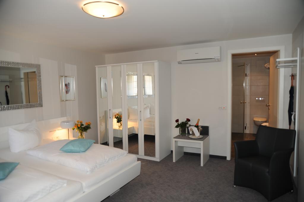 Hotel Adler - Weil Am Rhein Eksteriør bilde
