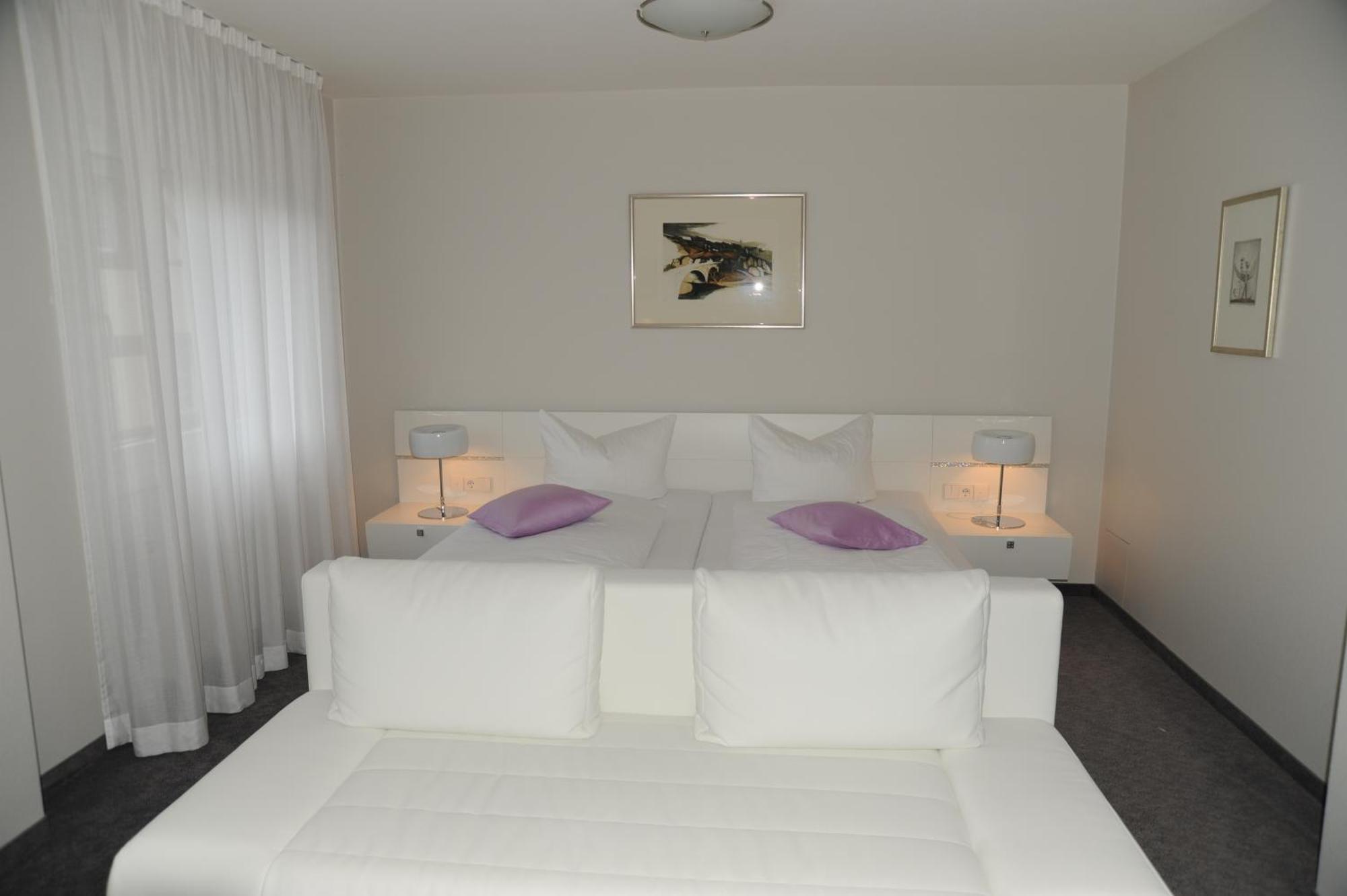 Hotel Adler - Weil Am Rhein Eksteriør bilde